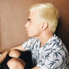 Apply a thin layer of bleach to your hair, then wait 15 minutes. 90 Stunning Bleached Hair For Men How To Care At Home