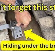 Install solar panel Roof Hooks on tile roof (tile mounting bracket)
