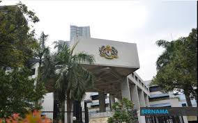 Protes 'save lunpia' anjuran forum masyarakat peduli. Bernama Rakyat Malaysia Yang Terkandas Di Indonesia Diminta Semak Jadual Penerbangan