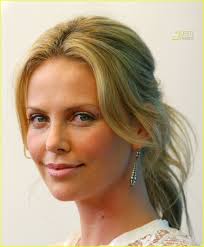 Charlize Theron @ Venice Film Festival 2007: Photo 556751 | Charlize Theron  Photos | Just Jared: Entertainment News