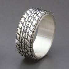 Pin By Zoeczavala On I D Wear This Tire Rings Gothic Wedding Rings Square Diamond Rings