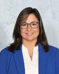 Angela Dill's Instagram, Twitter & Facebook