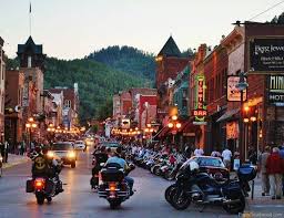 Pin By Danger On Bike Stuff In 2020 Sturgis Motorcycle Rally Motorcycle Rallies Sturgis Bike Week