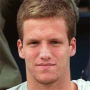 Una brazada más, Esteban