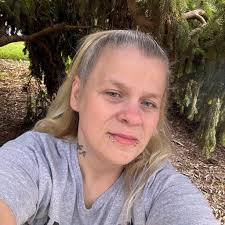 Seeking friend or relationship in Galesburg Illinois