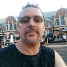 Oh how I missed you Oncue gas station egg rolls 🤤 #merica