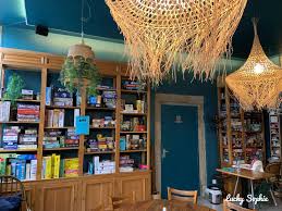 En parcourant notre site internet vous trouverez un grand nombre de jeux géants et notament des jeux de société géants. La Pharmacie Ludique Restaurant Bar A Jeux De Societe A Lyon Lucky Sophie Blog Famille Voyage