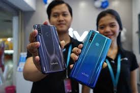 Yang ada di atas ini adalah versi 4g dengan soc mediatek helio. Daftar Harga Hp Vivo Terbaru Desember 2020 Review1st Com
