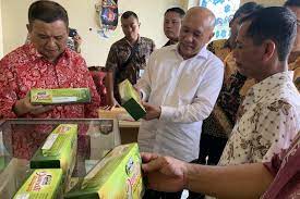 Alamat kami mula by apabila anda seorang pengusaha yang sedang mengembangkan umkm (usaha mikro kecil. Teten Optimistis Produk Umkm Gorontalo Diminati Pasar Antara News