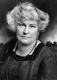 Winifred Black's Instagram, Twitter & Facebook