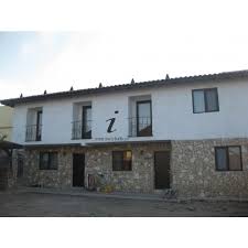 All units are functionally furnished, some fitted with a private bathroom with a shower and some offering. Pensiunea La Mihaita