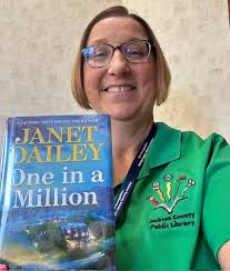 Novel idea: Julia Aker