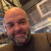 Laura Chinery's Instagram, Twitter & Facebook