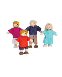 Non c'è bambina che non abbia sognato, almeno una volta, di avere nella propria cameretta un piccolo mondo in cui ambientare storie e avventure per le proprie bamboline preferite. Plantoys Famiglia Di Bambole In Legno Per Casa Delle Bambole Plantoys Unisex Bambini