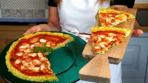 Pizza di zucchine senza farina. Pizza Di Zucchine Senza Farina E Lievito Zucchini Pizza Without Flour And Yeast Youtube