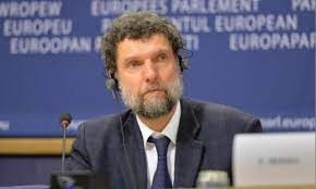 1988 yılında işadamı osman kavala ile evlendi. Kavala Nin Esi Prof Dr Ayse Bugra Iskence Halini Aldi Boldmedya