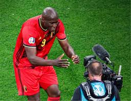 يستقبل منتخب بلجيكا ضيفه منتخب بيلاروسيا يوم الثلاثاء وذلك ضمن منافسات الجولة الثالثة من دور المجموعات المؤهلة لكاس العالم 2022 في قطر. Ck29qrqwcbojqm