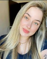 Mary Elwell's Instagram, Twitter & Facebook