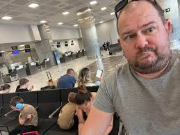 Dan Bowes, 32, said he will not be flying with Jet2 again after the 'awful'  experience 🙁