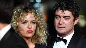 Chi è fermi tutti, riccardo scamarcio si è sposato e diventa papà (ma chi è la fidanzata/moglie angharad wood???) 16/07/2020. Riccardo Scamarcio Ex Fidanzato Valeria Golino Un Amore Infuocato