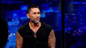 Quiero dejar en claro que pamela jiles nunca me trato de violar o quiso violarme, la manera. Venia Con El Condon Puesto Chino Rios Es Criticado Por Sus Fuertes Confesiones En Podemos Hablar