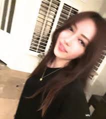 Gina Clements's Instagram, Twitter & Facebook