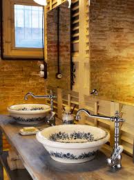 Schicke Armaturen Wasserspender Mit Stil Homify Homify Blue Bathroom Interior Primitive Bathrooms Bathroom Decor