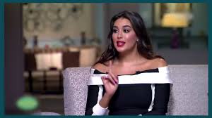 قدمت مسلسل طريقي مع شيرين عبدالوهاب، ثم مسلسل الأسطورة مع محمد رمضان، ومسلسل الحصان الأسود مع أحمد السقا، قبل أن تخوض في رمضان 2020 أول عمل. Ø²ÙˆØ¬ ÙŠØ§Ø³Ù…ÙŠÙ† ØµØ¨Ø±ÙŠ ÙŠØ§Ø³Ù…ÙŠÙ† ØµØ¨Ø±ÙŠ ØªÙØ§Ø¬Ø¦ Ø¥Ø³Ø¹Ø§Ø¯ ÙŠÙˆÙ†Ø³ Ø¨ÙƒÙˆÙ†Ù‡Ø§ Ù…ØªØ²ÙˆØ¬Ø© Youtube