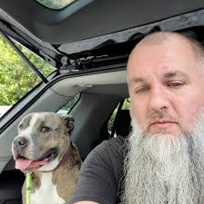 Measurement from dipole center mast to each leg?