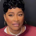 Bernadine Phipps's Instagram, Twitter & Facebook