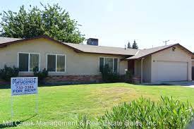 3 Br 2 Bath House 1513 W Riggin House For Rent In Visalia Ca Apartments Com