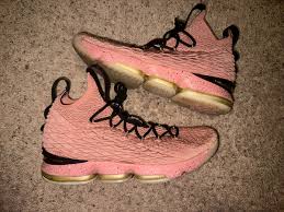 Lebron sales 15 rosa
