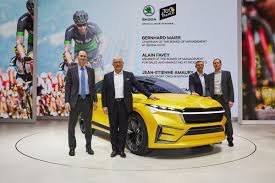 The route of the 2019 tour de france with stage maps and profile, plus accommodation, bike hire and tour de france cycling holidays. Skoda Auto News On Twitter Exclusively For Our Followers Pictures From The Signing Of The Renewed Partnership Between Skoda Auto And Tour De France Organiser A S O Skodaingeneva2019 Gimsswiss Letour Welovecycling Https T Co Zfcwatpzdd