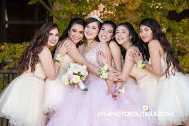 The quinceanera butterfly theme involves butterfly style decorations and costumes, sparkling colours as well as butterfly theme inspired cake. Butterfly Quinceanera Theme Ideas Mi Padrino