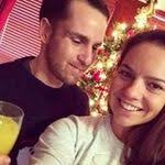 Jessica Lambson's Instagram, Twitter & Facebook