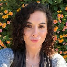 Crystal Stull (@crystaldovecry)