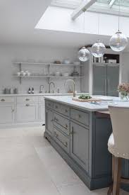 Simply Beautiful Contemporarystylehomedecorating Country Mutfak Ic Tasarim Mutfak Cagdas Mutfak Tile has simplicity and functional colors and design.