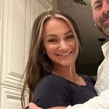 Jackie Hoyt's Instagram, Twitter & Facebook