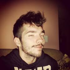 Jesse Roldan (@jroldan1224)