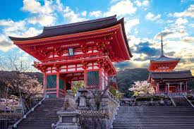 Building stone walls on the slope of the mountain, many buildings are built on the foundation. Restaurants Near Kiyomizu Dera Temple Inside Kyoto