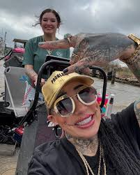 charlie 🥀 (@charlienicholee) • Instagram photos and videos