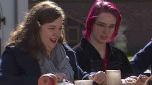 De kandidaten reizen met elkaar en presentatie de eerste twee seizoenen van levenslang met dwang? Promo Levenslang Met Dwang Youtube