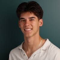 Lisa Primus's Instagram, Twitter & Facebook