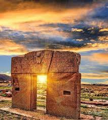 La Puerta Del Sol En Tiahuanaco Ancient Ancient Cities Modern History