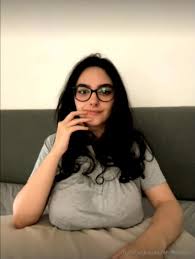 Shiftymine Big Boobs Squezze Onlyfans Porn Video - CamStreams.tv