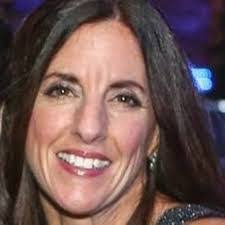 Lisa Krenzer's Instagram, Twitter & Facebook