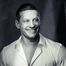 James Sutton (@thejamesutton) • Threads, Say more