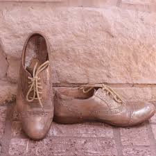 Free shipping & exchanges, and a 100% price guarantee! Born Shoes Born Vintage Gold Womens Oxford Size 65 Poshmark