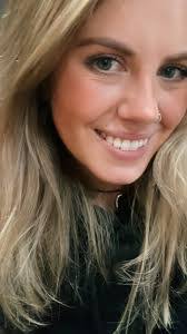 Lisa Bramble's Instagram, Twitter & Facebook