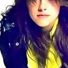 Jeannine LeBlanc's Instagram, Twitter & Facebook